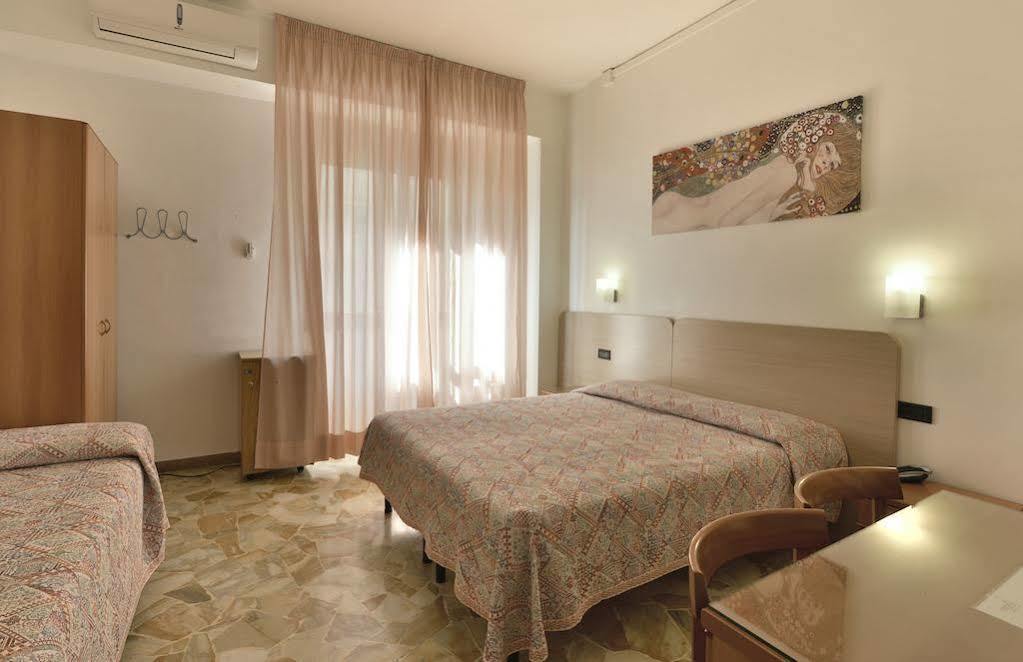 Hotel Careggi Florence Luaran gambar